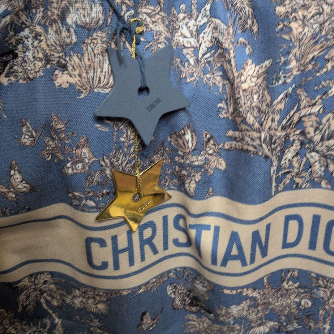 CHRISTIAN DIOR　新品未使用　2個チャーム付き 花柄トートバッグ