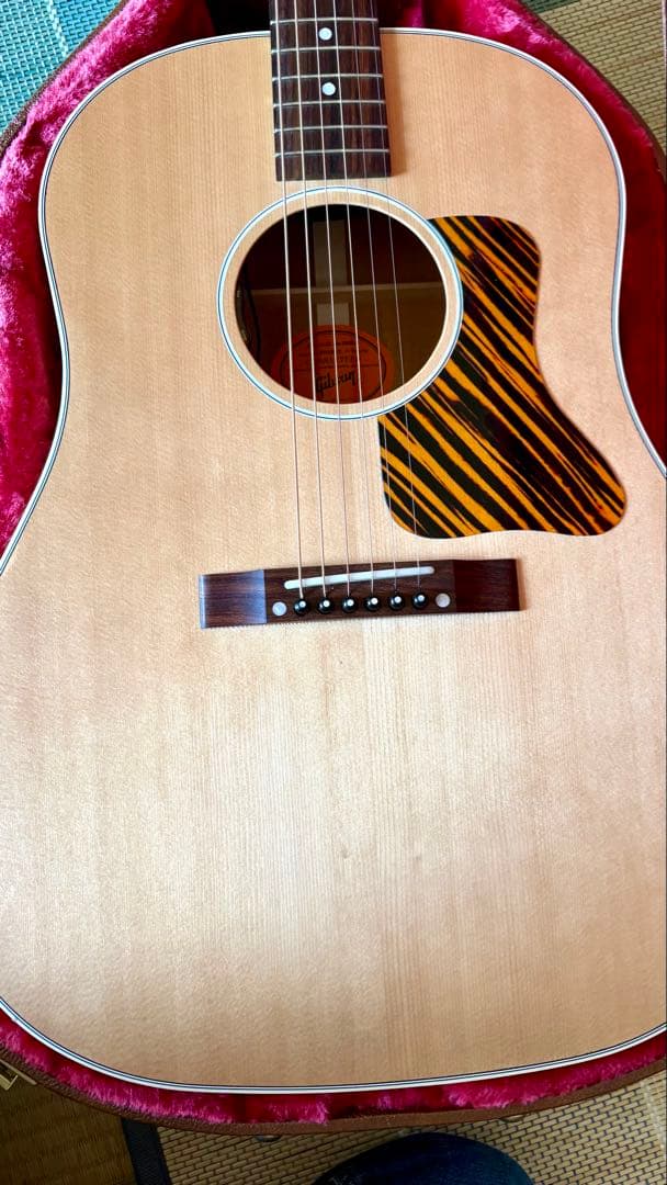 ギター Gibson J-35 faded