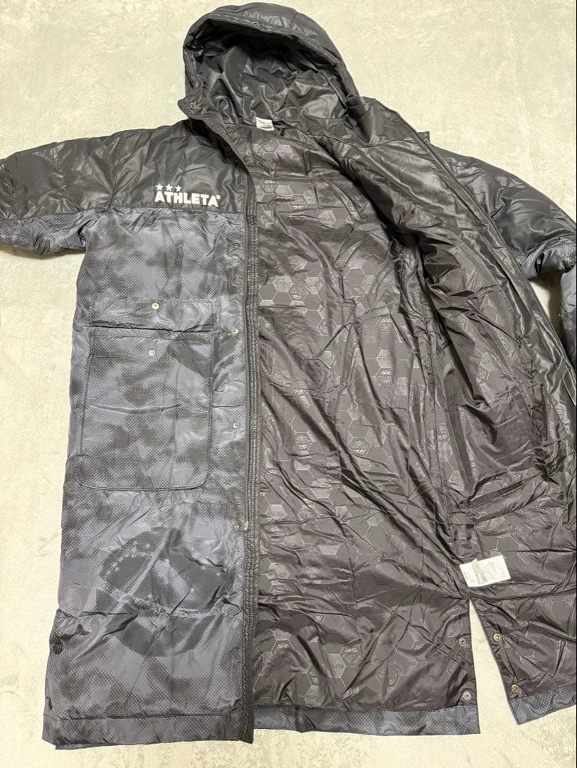 ATHLETA ブラック 中綿ロングベンチコート Lサイズ 美品！ 値下げ交渉可