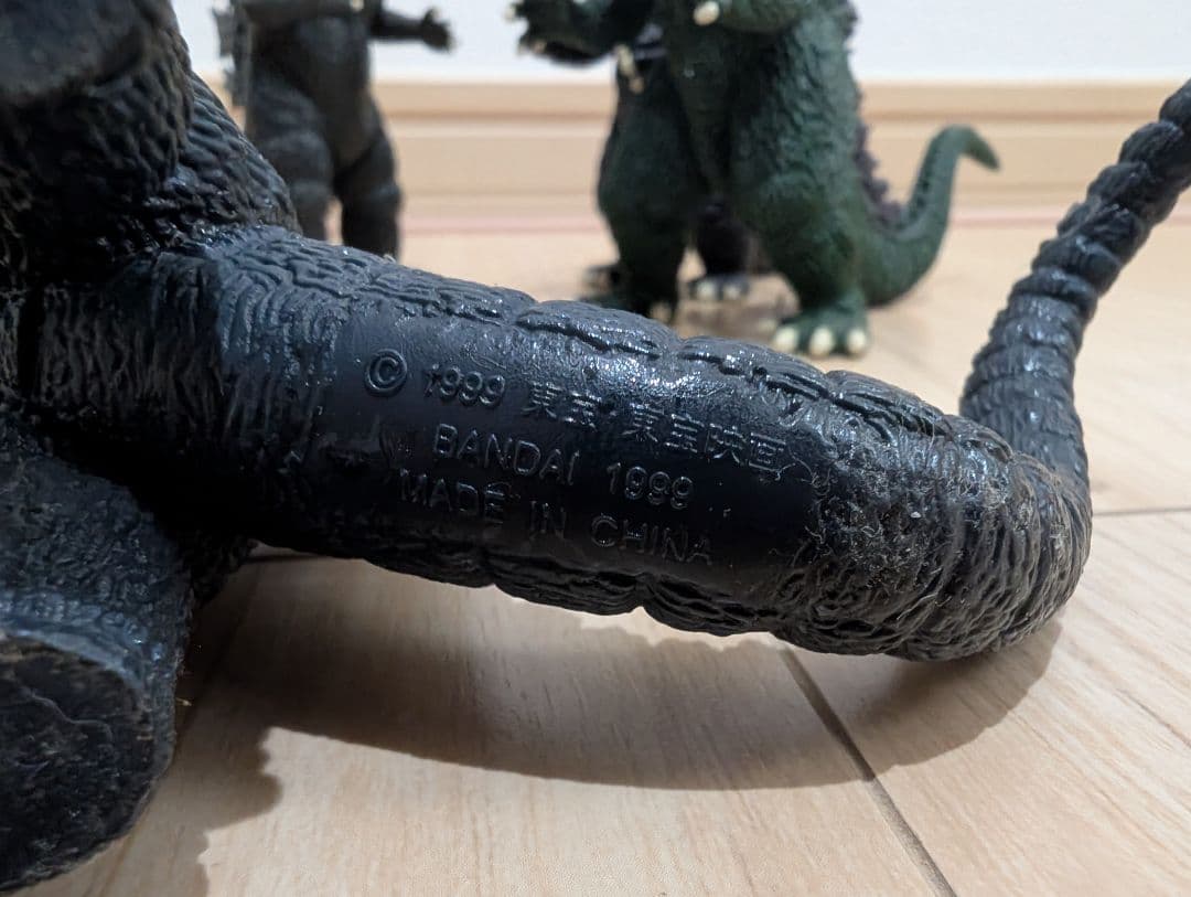 東宝 1999年製 ゴジラフィギュア 6体セット