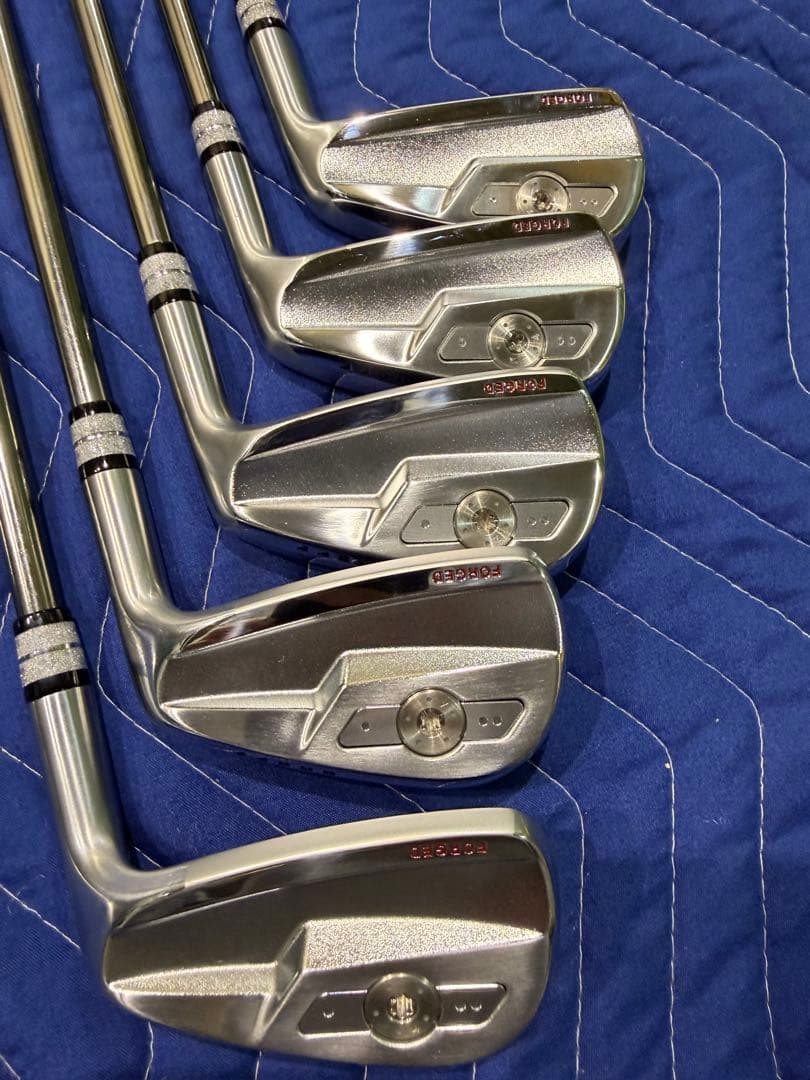 オノフ ONOFF KURO FORGED