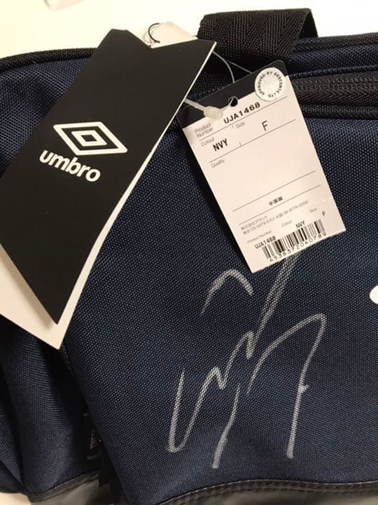1/6 【サイン入り タグ付未使用】遠藤保仁 UMBRO ダッフルバック