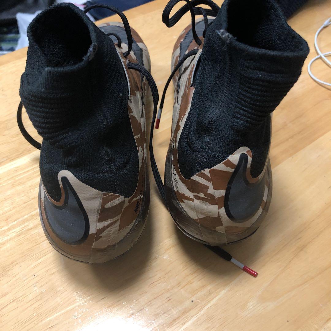 NIKEヴェノム
