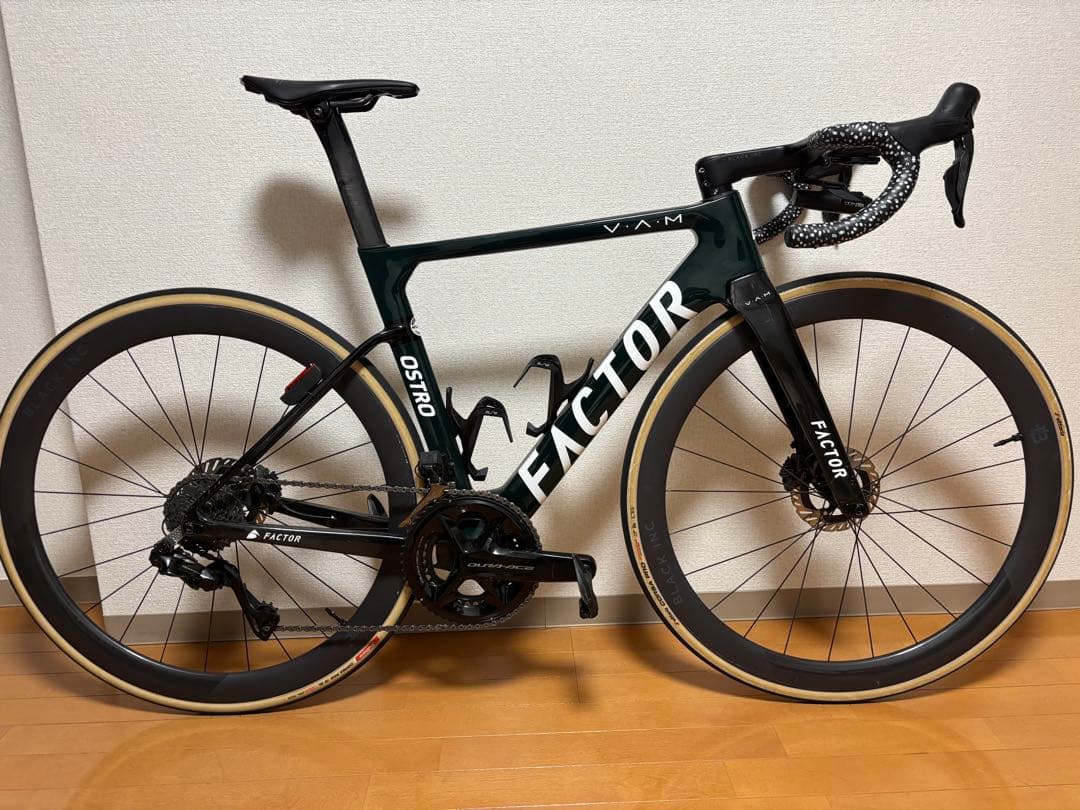 FACTOR OSTRO V.A.M. ロードバイク