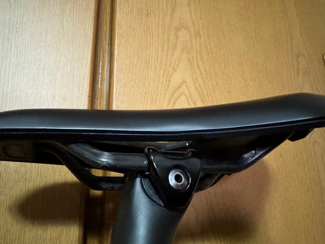 TREK EMONDA SLR7 Ultegra di2 12速