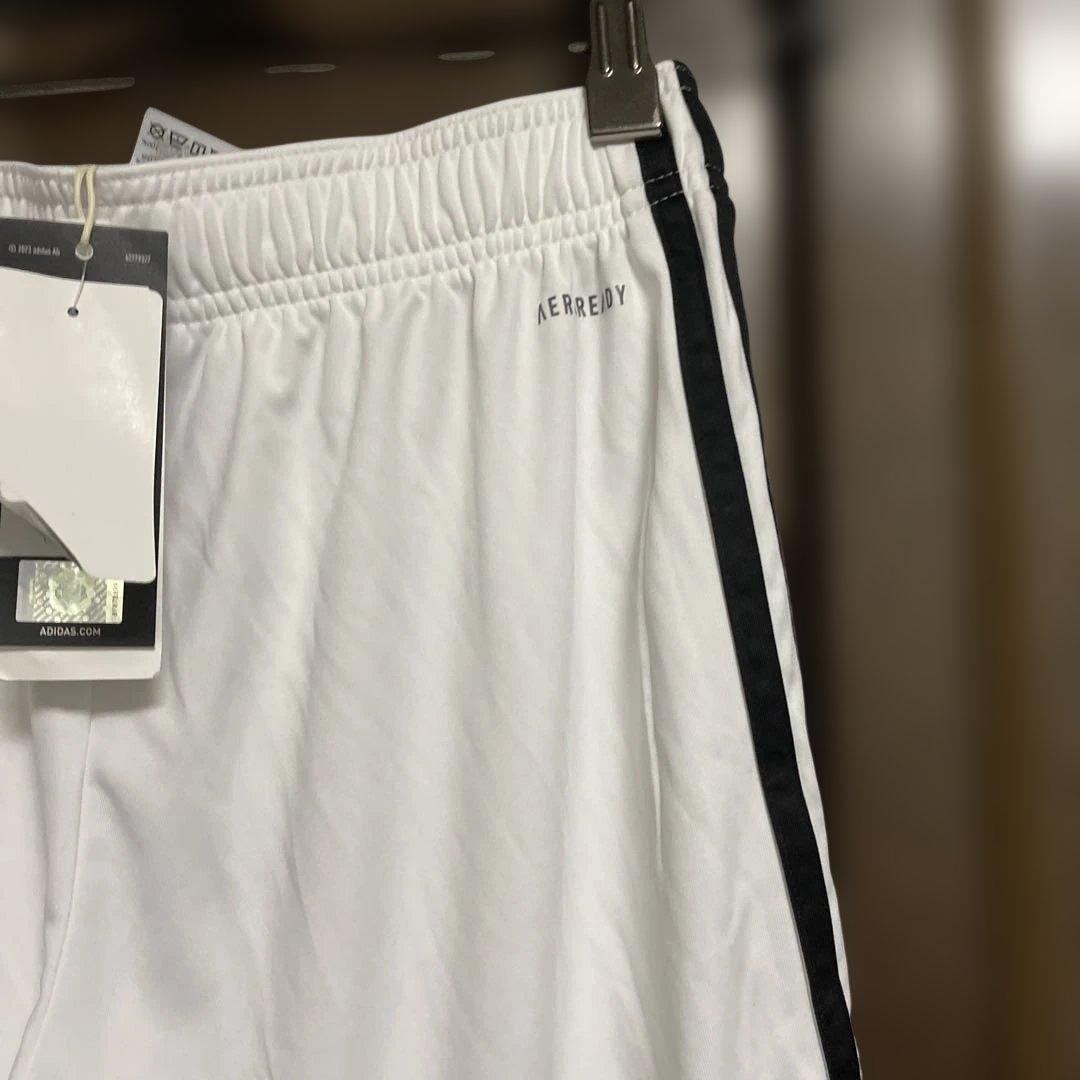 新品タグ付きadidas Manchester United サッカーパンツ
