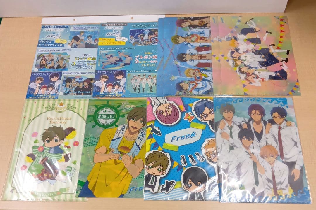 ❶Free! クリアファイル 下敷き スタンドポップなど まとめ売り