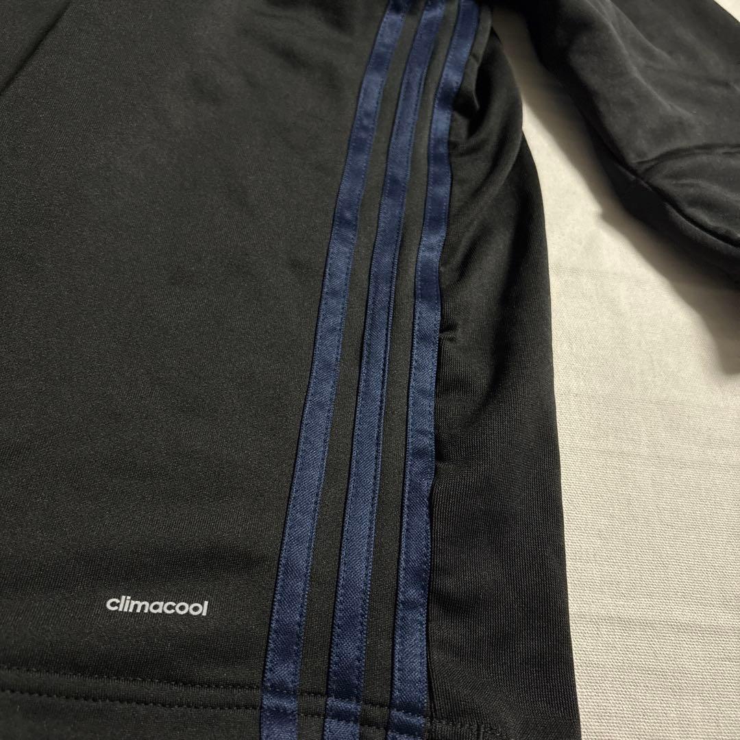 美品 adidas マンチェスターユナイテッド ハイネック トレーニングウェア