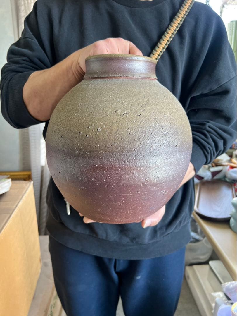 ミ*ユ様 人間国宝　藤原啓　作陶二十五周年記念展購入　備前焼壺　箱付き　花器　置