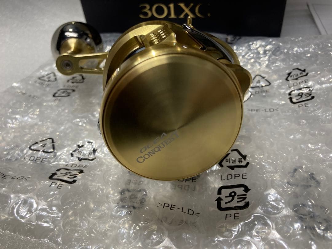 シマノ　リール　22 オシアコンクエスト　301XG リブレ　ハンドル　左巻