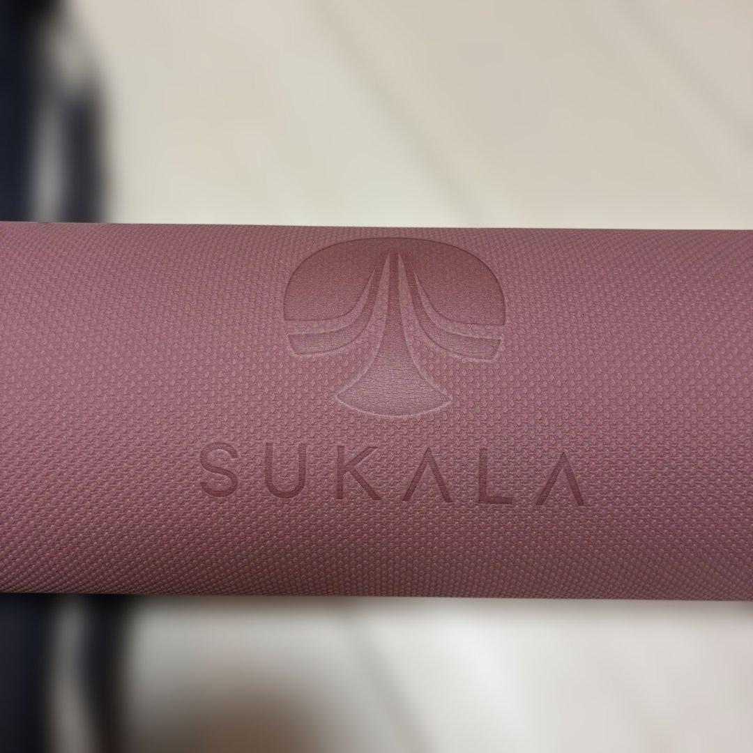 SUKALA ヨガマットケース付き　LAVA
