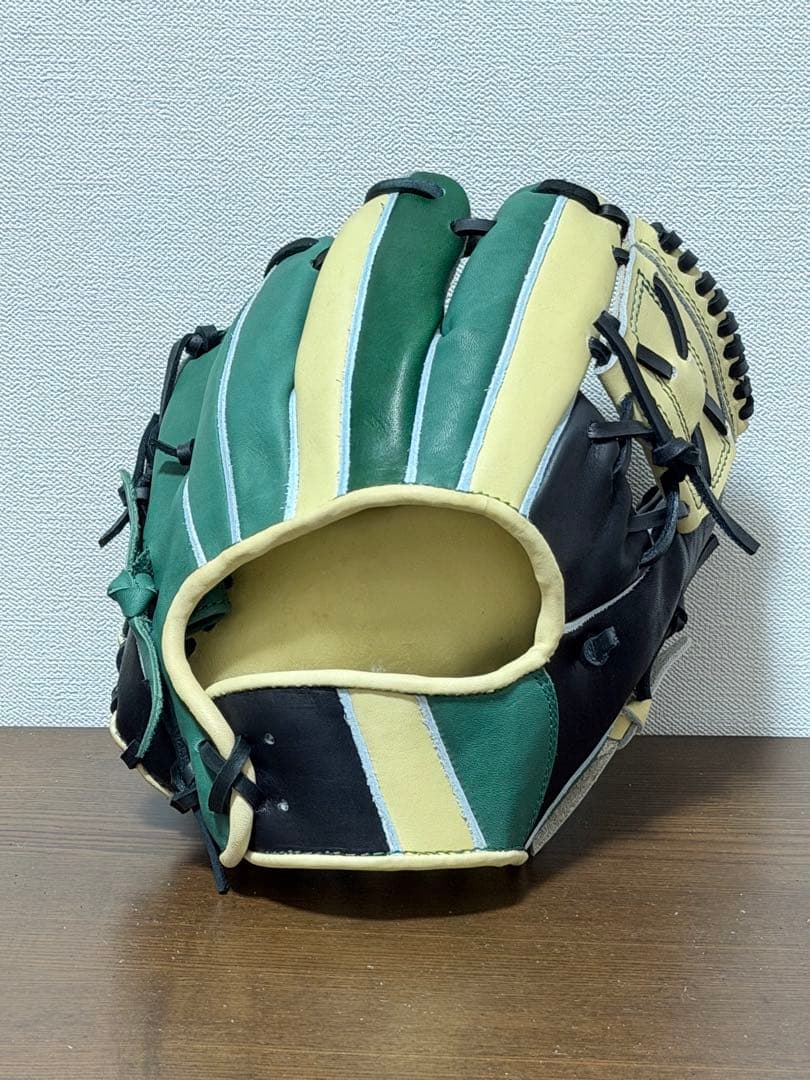 【新品】硬式・軟式兼用　トレーニンググラブ