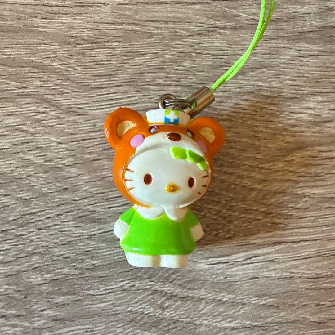 【レア】ハローキティ　たまくまちゃん マッキンコラボ 携帯ストラップ　黄緑