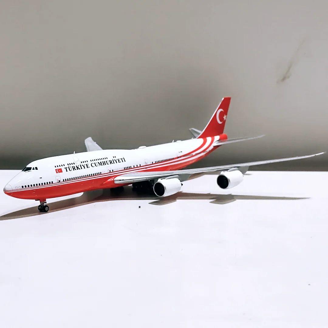 トルコ政府専用機 2機セット　1/400