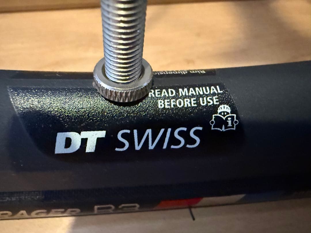極上品　DT SWISS PR 1400 DICUT OXiC 21 ホイール