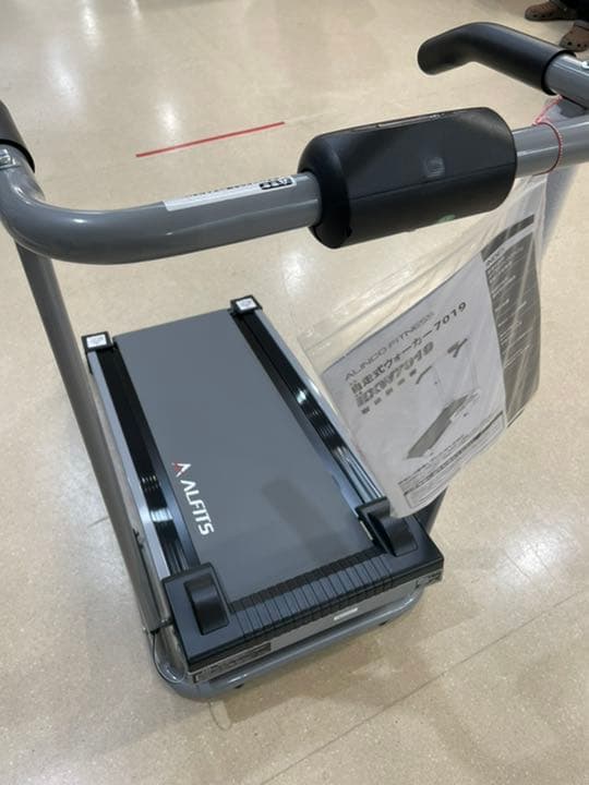 トレーニングマシン
