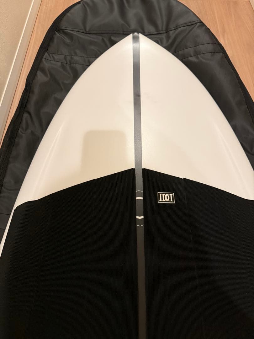美品　サーフボード placeboプレセボ RNF-RETRO’18 5’3