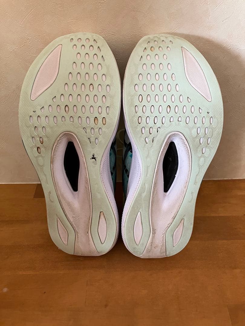 美品　ASICS magic speed 4 woman 24.5 カーボン