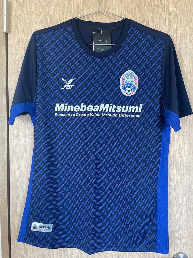 ミネベアミツミ　minebeamitsumi カンボジア　ユニフォーム　サッカー