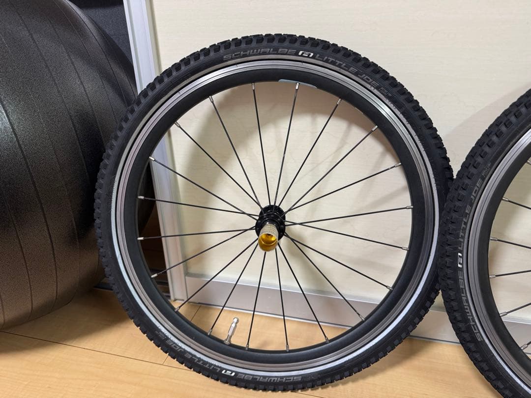 NOVATEC 20インチホイール、タイヤセット
