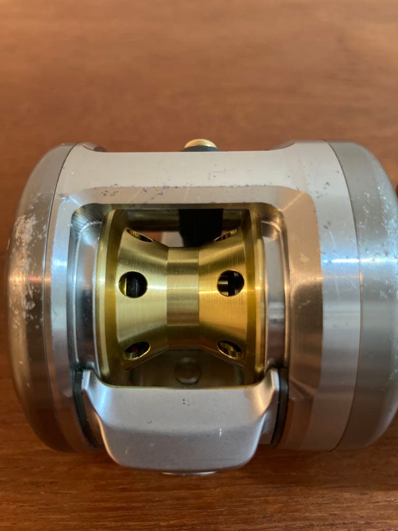 DAIWA ダイワ　ミリオネア　CV-X 105