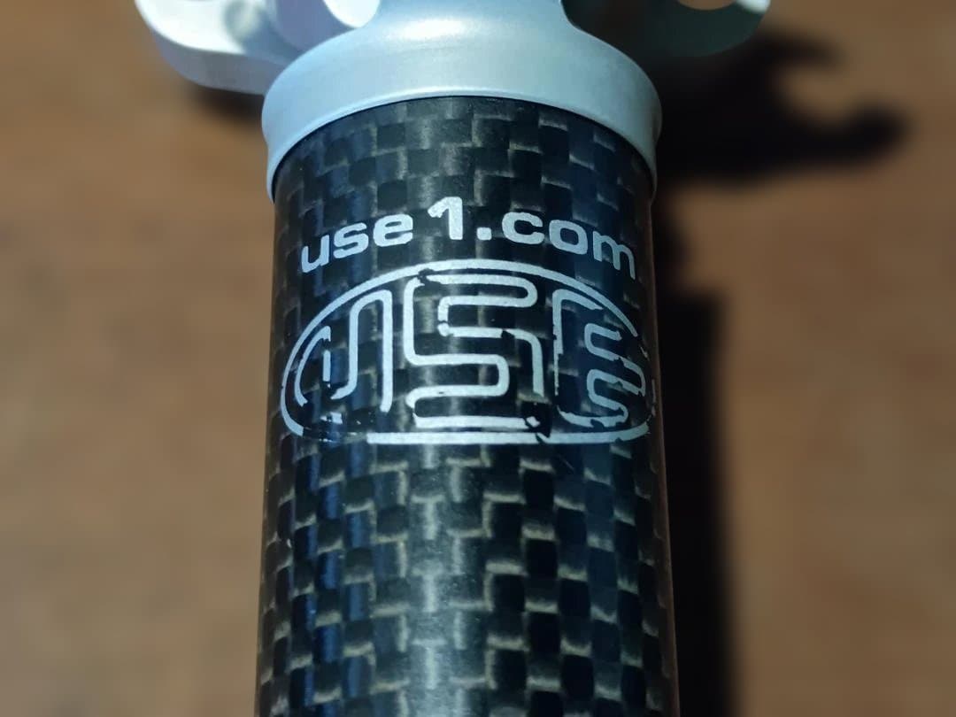 USE1.com カーボンシートポスト 24.9mm LOOK対応 123g