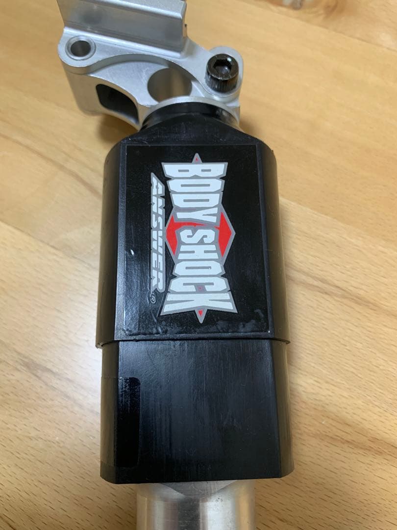 ANSWER BODY SHOCK サスペンションシートポスト