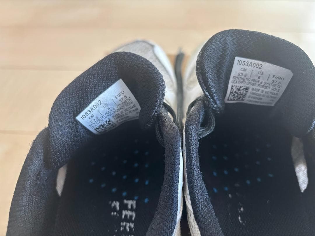 23.5cm アシックス（asics) バレーボールシューズ ローテジャパン