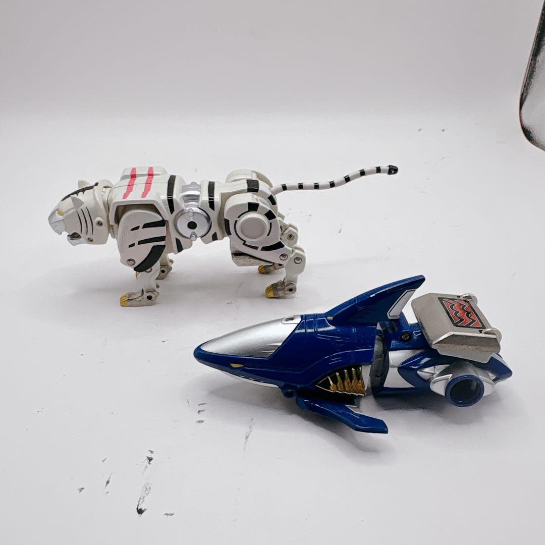 【超希少】DX百獣合体ガオナイト トイザらス限定 ガオナイトガオコング