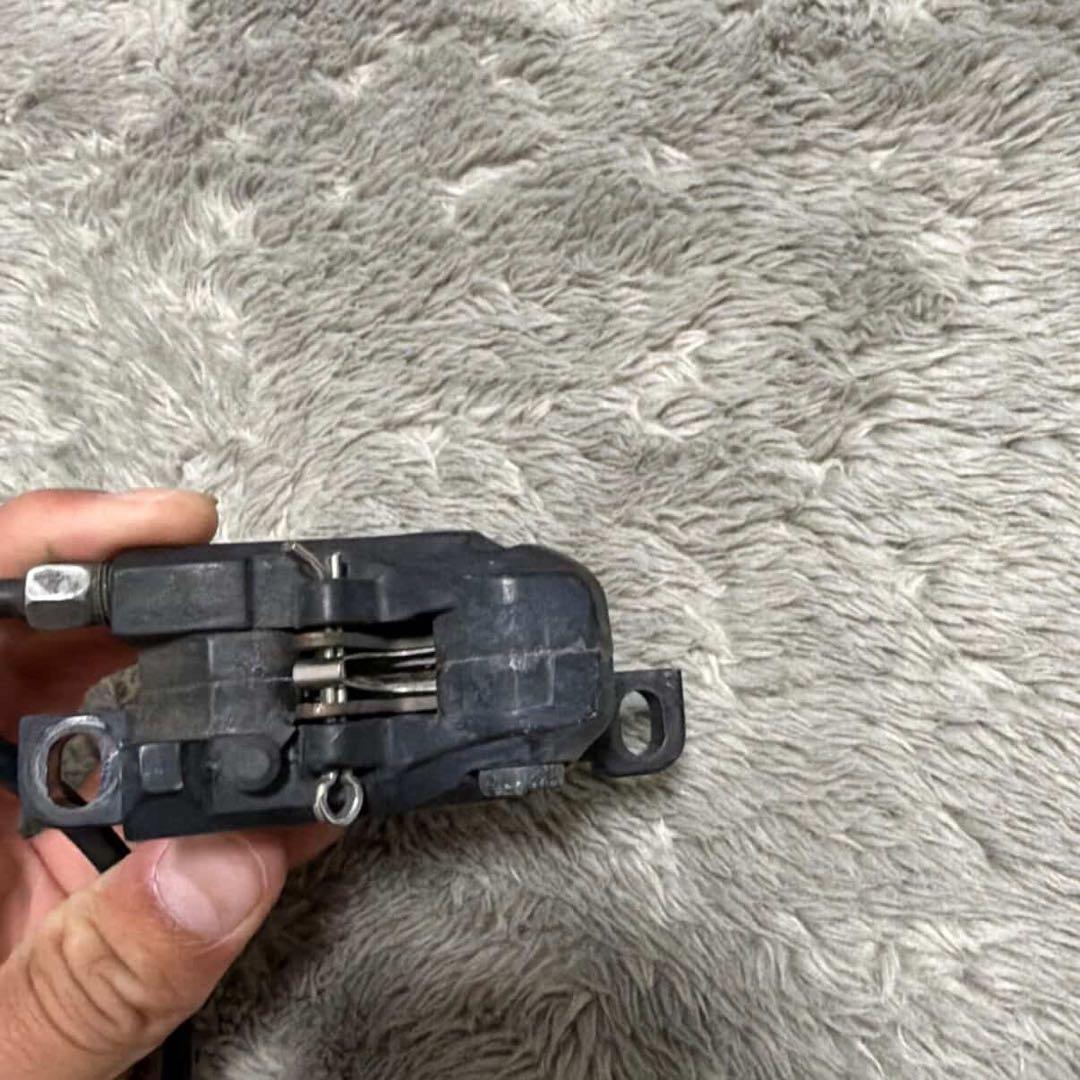 Shimano 油圧ブレーキレバーとキャリパーセット