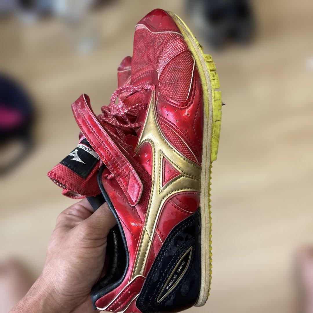 Mizuno 走り幅跳び　スパイクシューズ 赤/金 LJ-B 25.0cm