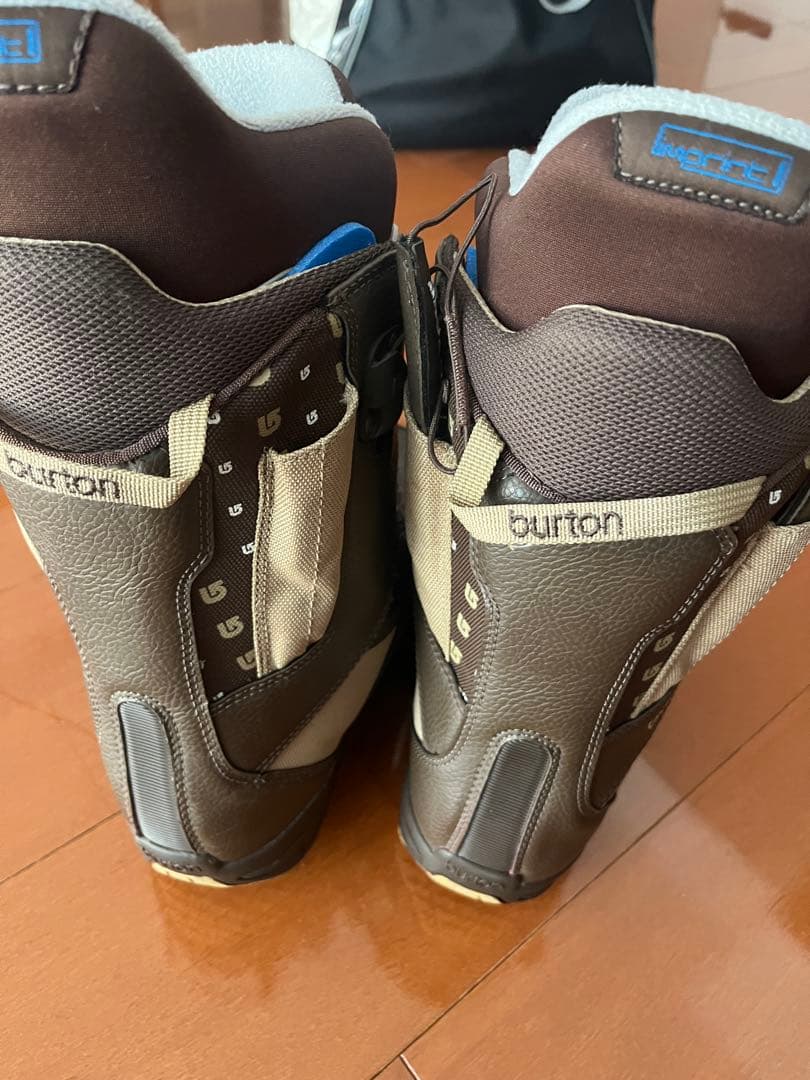 burton スノーボードブーツ ダークブラウン　mint