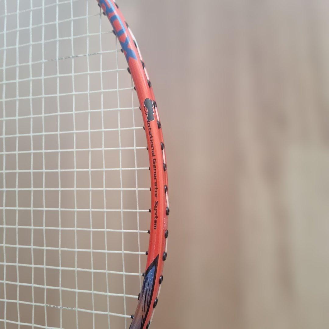 YONEX　ASTROX 77 PRO バドミントンラケット
