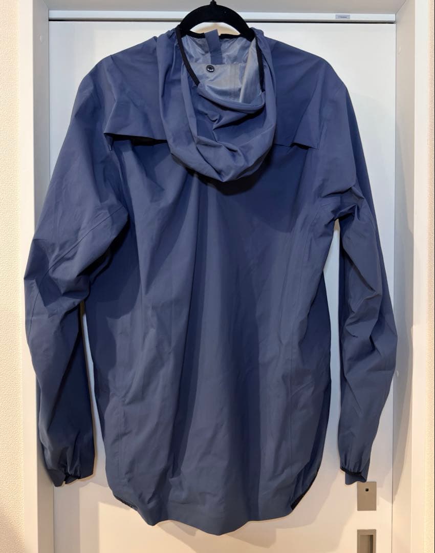 On WATERPROOF ANORAK メンズ L ネイビー