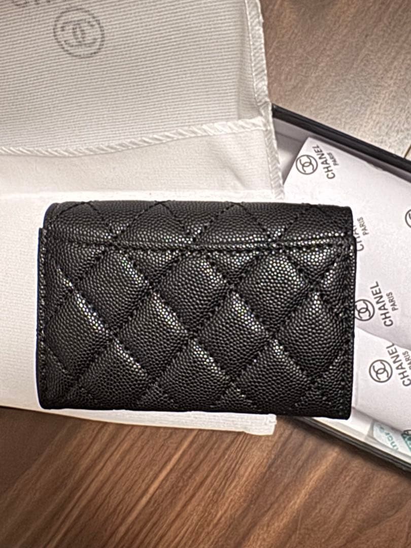 CHANELノベルティキャビアスキンコンパクト財布