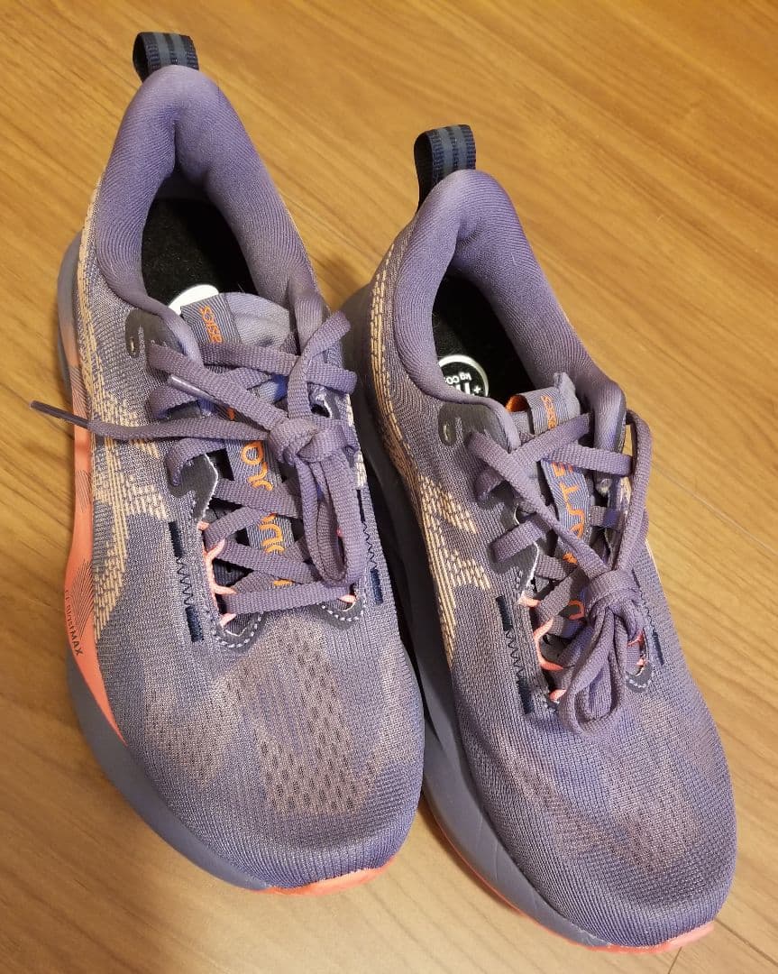 まさ asics NOVABLAST 5ランニングシューズ 23.0 E