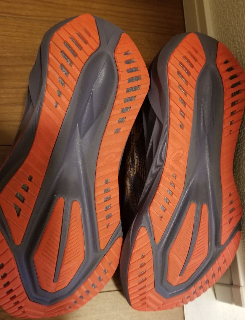 まさ asics NOVABLAST 5ランニングシューズ 23.0 E