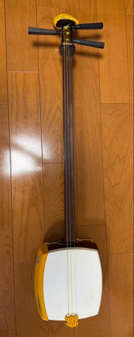 【三味線 ハードケース付き 和楽器】