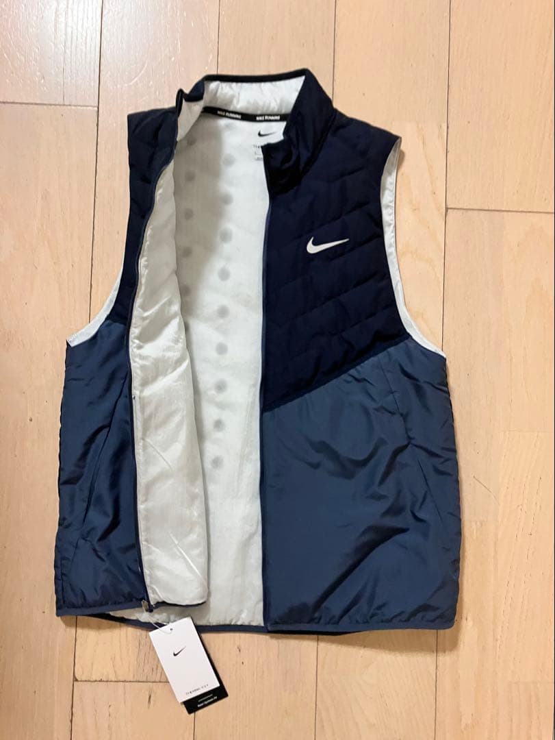 NIKE ランニングウェア ベスト 新品 メンズ アウターナイキM ネイビー