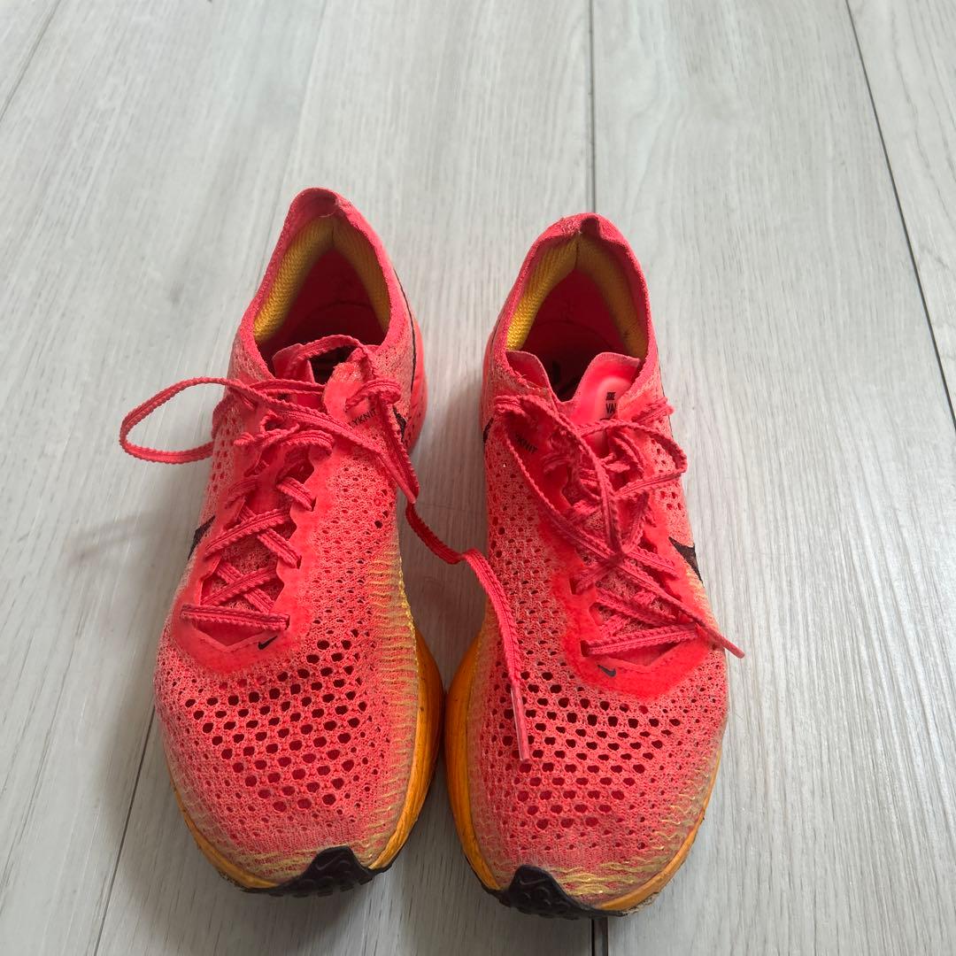 ハナダベースNike アルファフライ2 22.0センチホワイト/グリーン