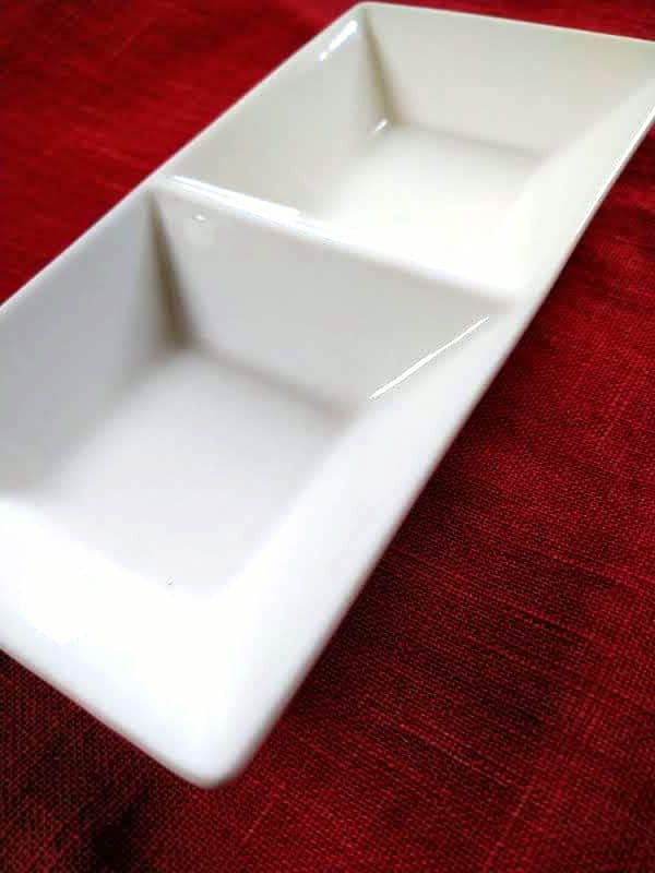 ♥パーティーに♥多種多様対応⬛嬉しい二つ仕切皿⬛新品・未使用7皿