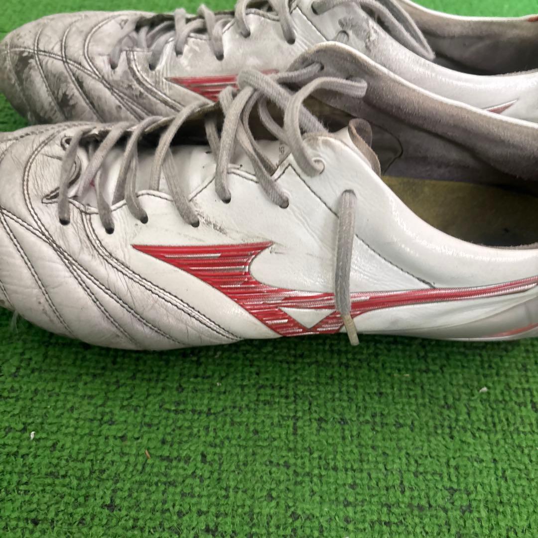 Mizuno モレリアサッカーシューズ ホワイト/レッド完売商品