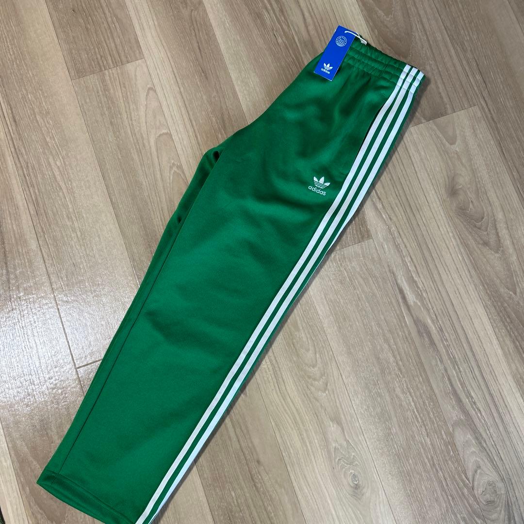 【新品】adidas クラシックス+ ワイドレッグトラックパンツ