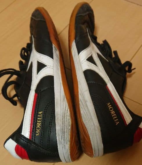Mizuno Moreliaのフットサルシューズ2足セット