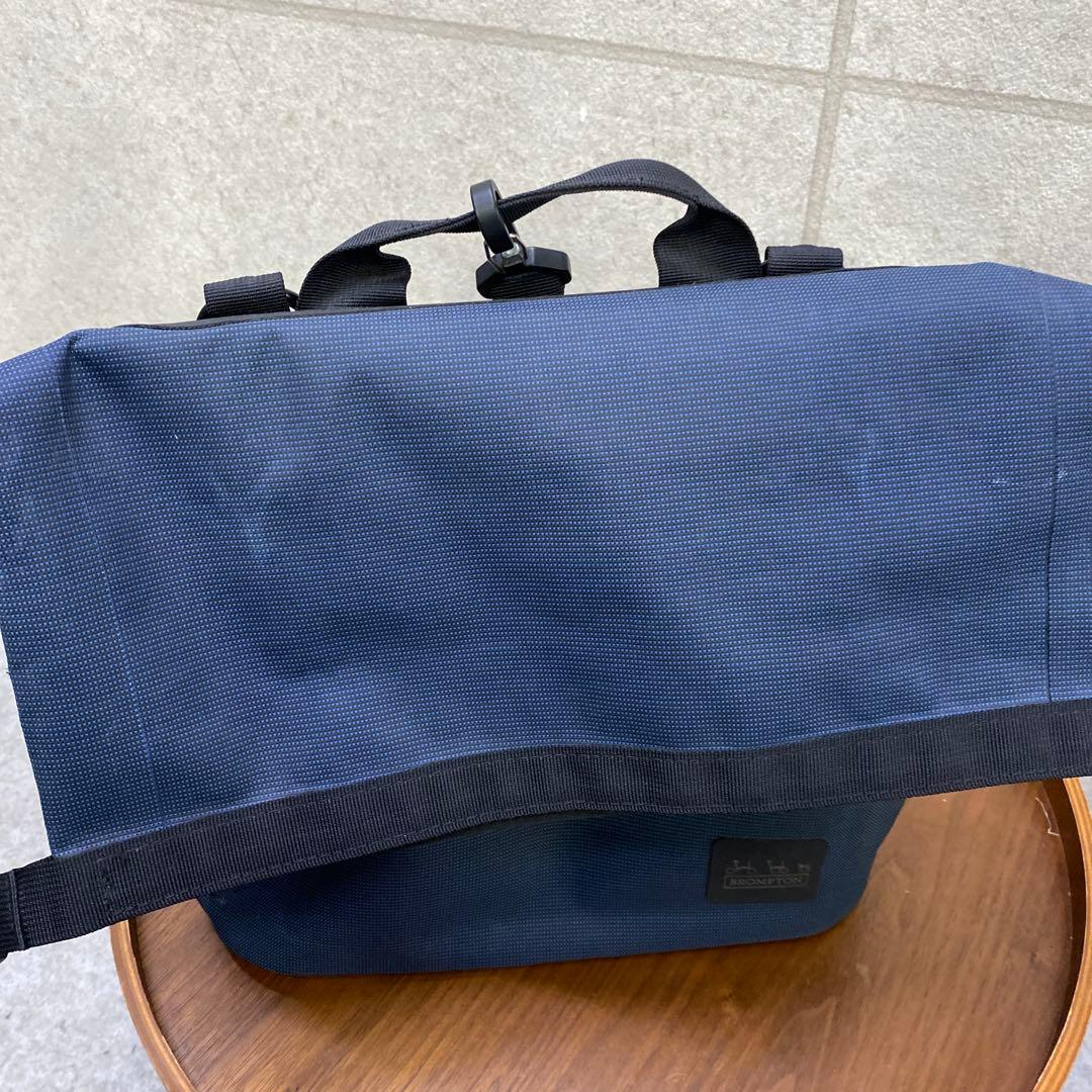 Roll Top Waterproof Bag 9L Navy ブロンプトン