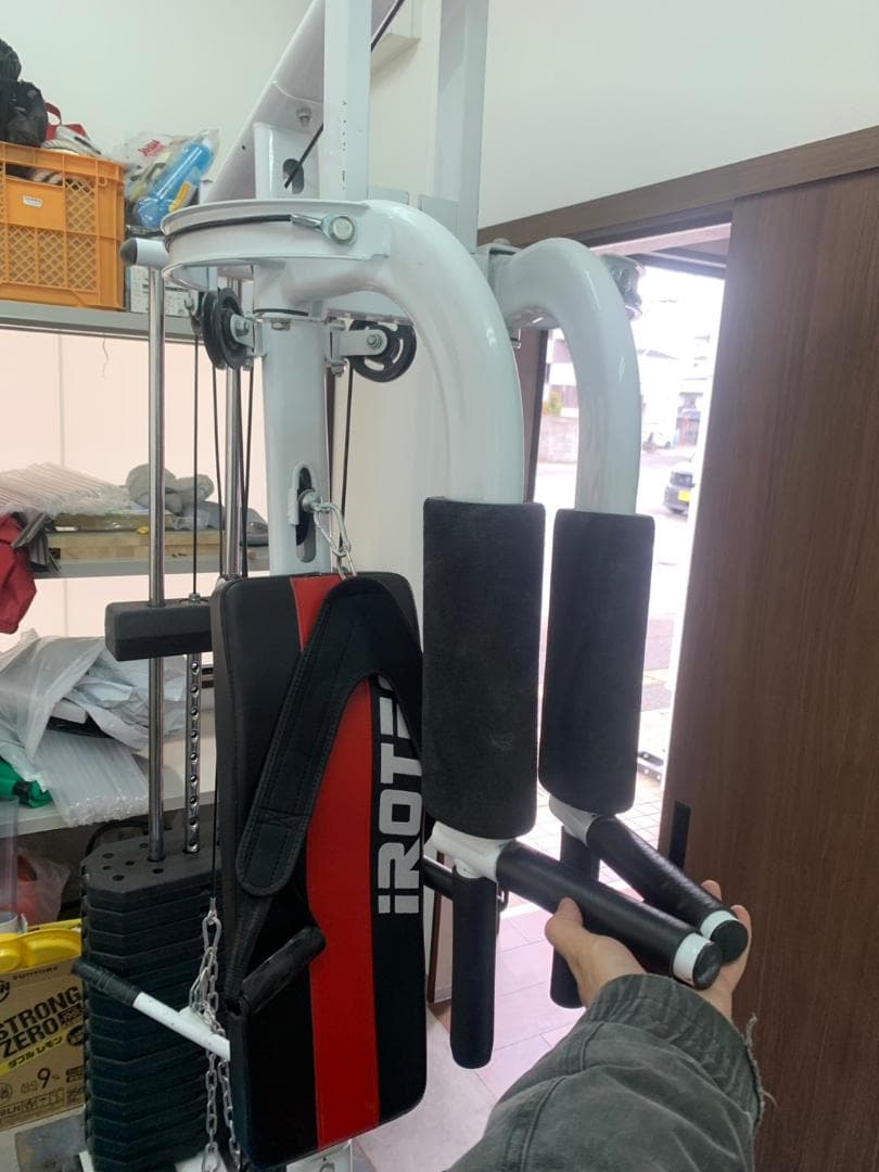 【コンテナ保管】【福岡市限定】ウエイトトレーニングマシン IROTEC