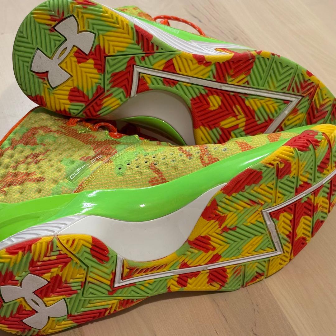 カリー　バッシュ　Under Armour Curry One CANDY