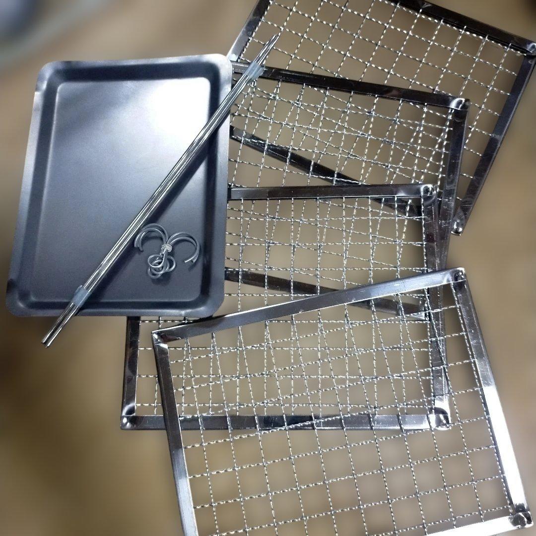 【新品・未使用!!】亜鉛引き鉄板　燻製器　ドア3つ　4段棚