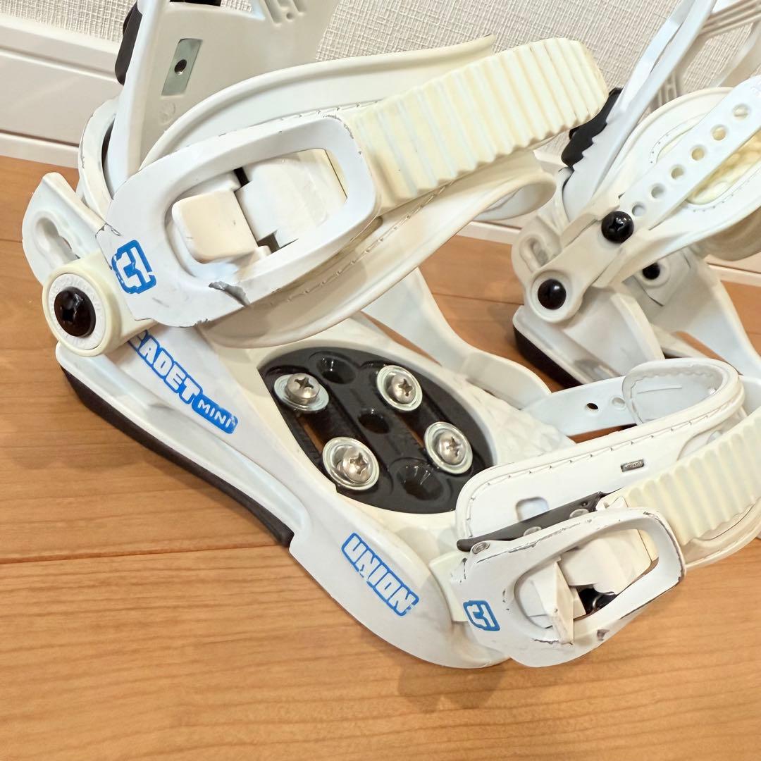 UNION キッズ　スノーボードビンディング ホワイト