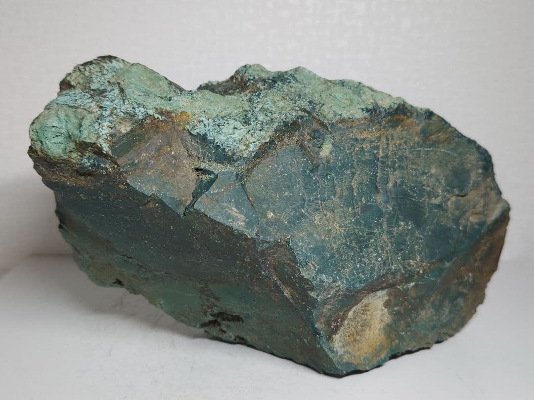 出雲石 5.2kg 碧玉 瑪瑙 原石 鑑賞石 自然石 誕生石 鉱物 鉱石 水石